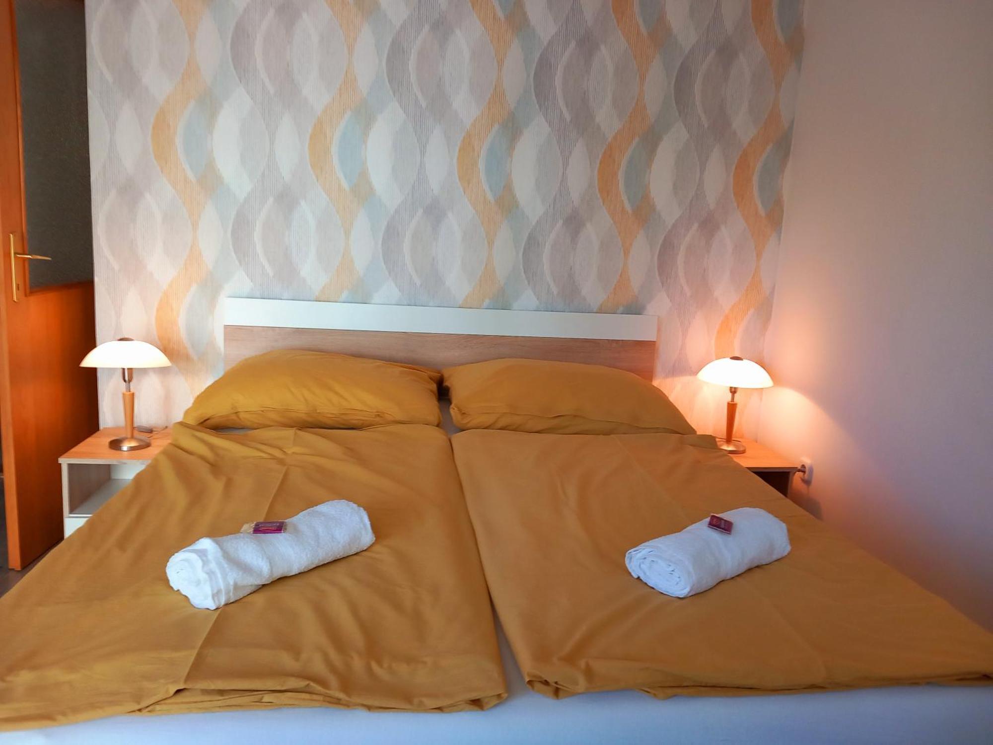 Petra Apartmanhaz เคฮีดาคุชทานี ภายนอก รูปภาพ